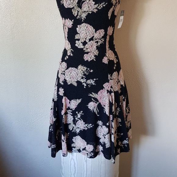 NWT WOMEN LAUREN Ralph Lauren Floral Lace dress - Picture 6 of 7